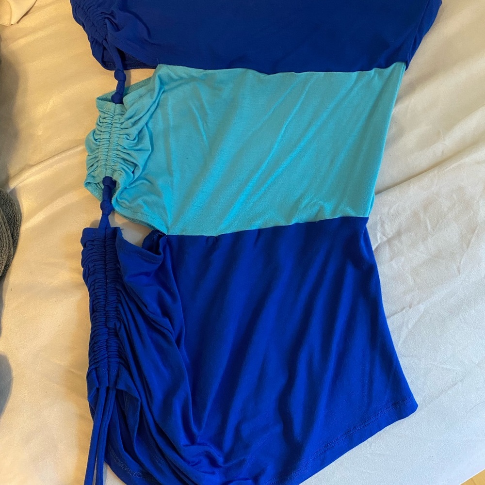 Bebe color block tube top with cutout adjustable side